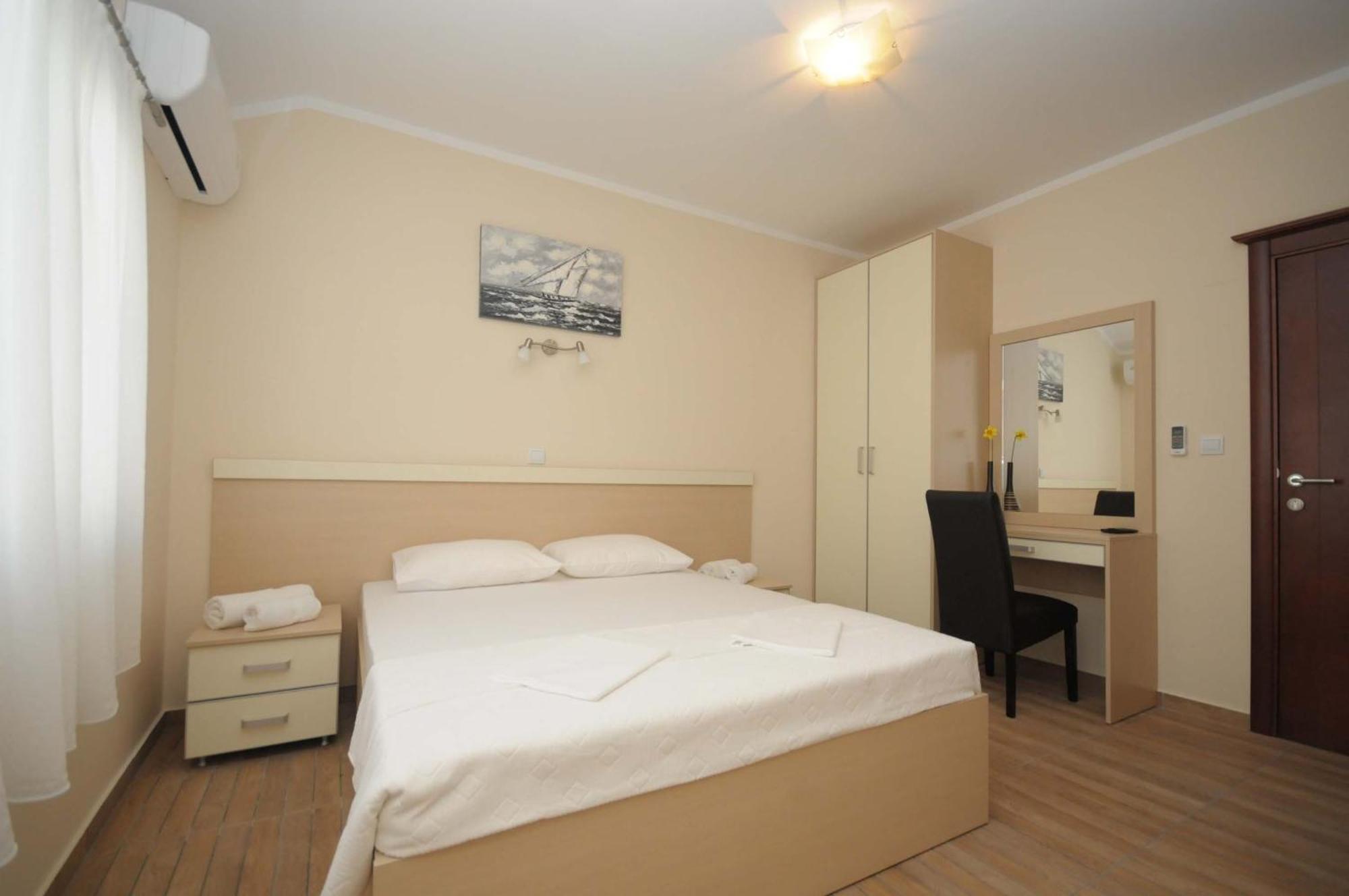 Apartments Royal Budva Phòng bức ảnh